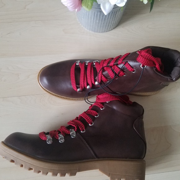 Womens Lace up Hiking Boots - Picture 2 of 4
